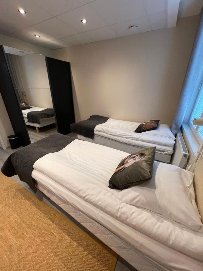 Kuukkeli Ivalo Airport Inn Экстерьер фото