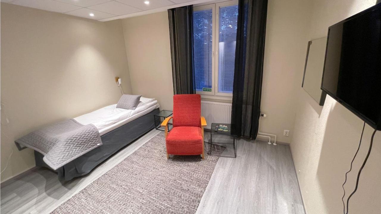 Kuukkeli Ivalo Airport Inn Экстерьер фото