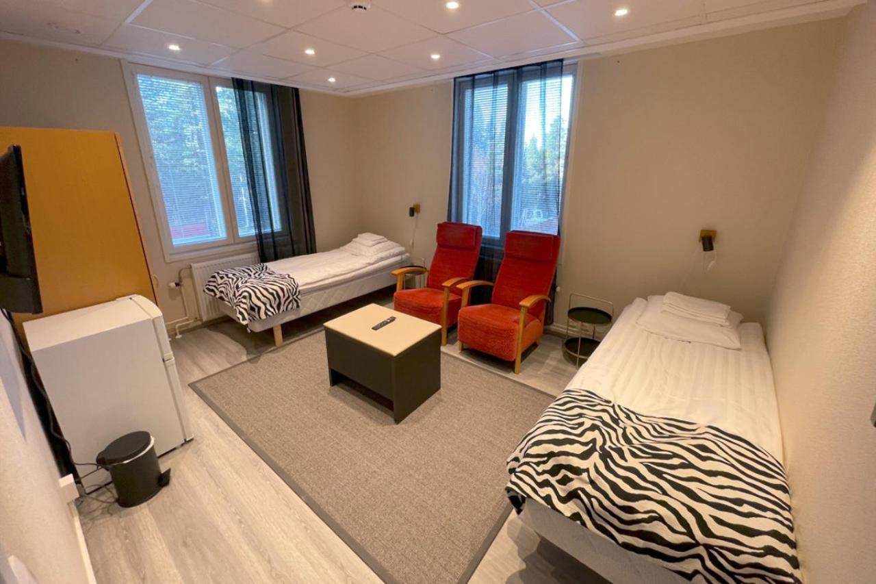 Kuukkeli Ivalo Airport Inn Экстерьер фото