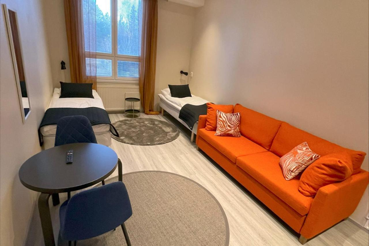 Kuukkeli Ivalo Airport Inn Экстерьер фото